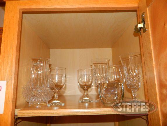 Contents of Cupboard - various glasses_2.jpg